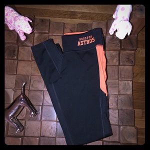 NWOT PINK {VS} Houston Astros leggings ⚾️
